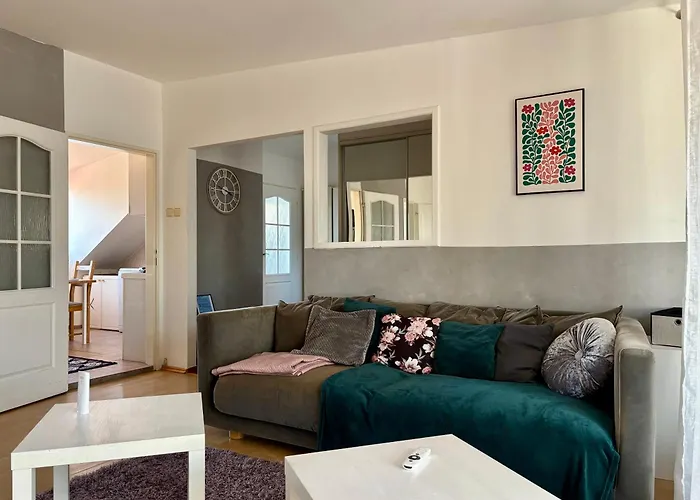 Oldtown Magic Cityhub 브라티슬라바